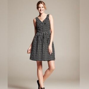 Black and White Sleeveless V-Neck Fit & Flare Dress